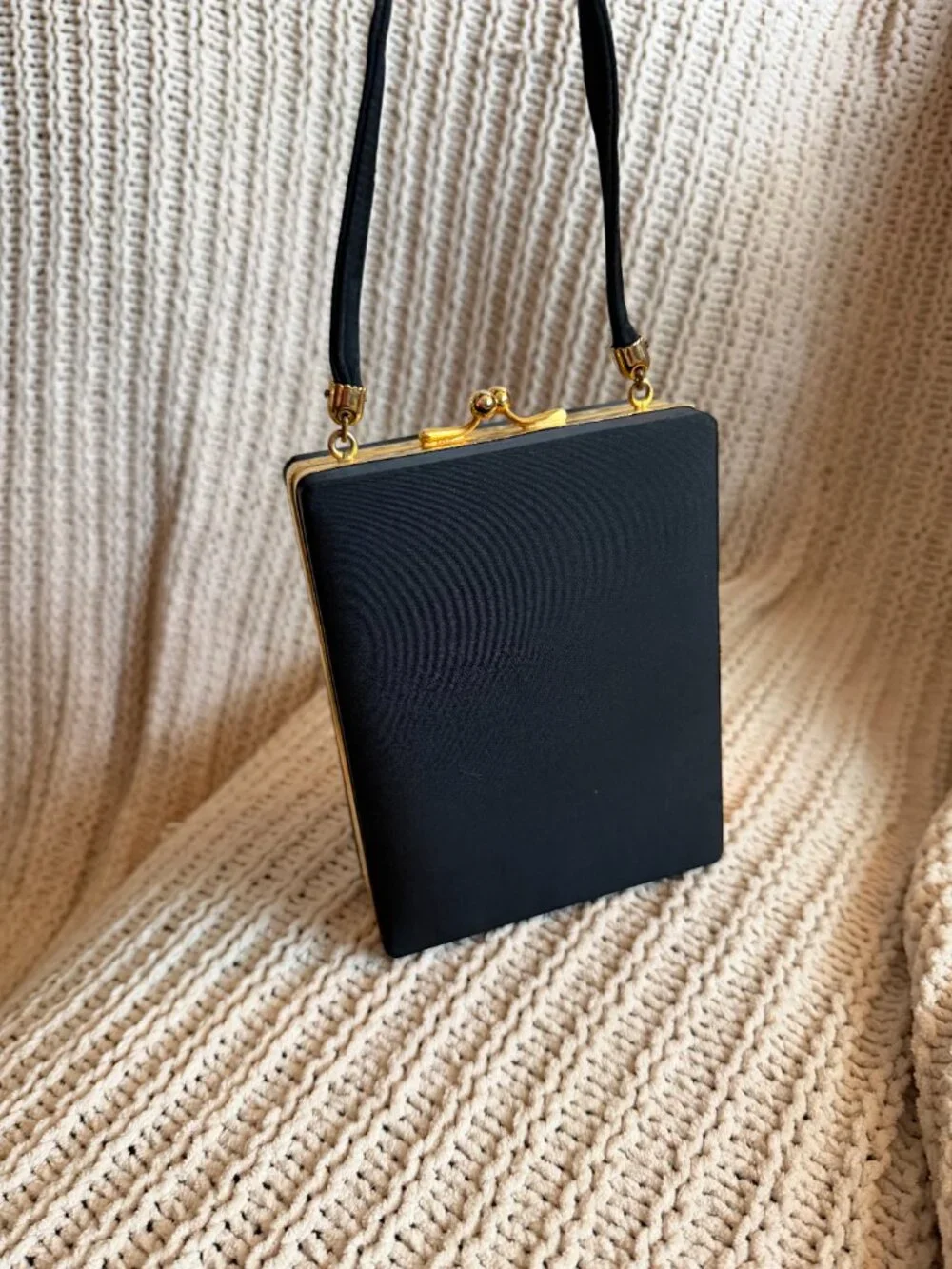 Vintage Black Vanity Compact Purse Mirror Powder Case Floral Bird Gold Tone